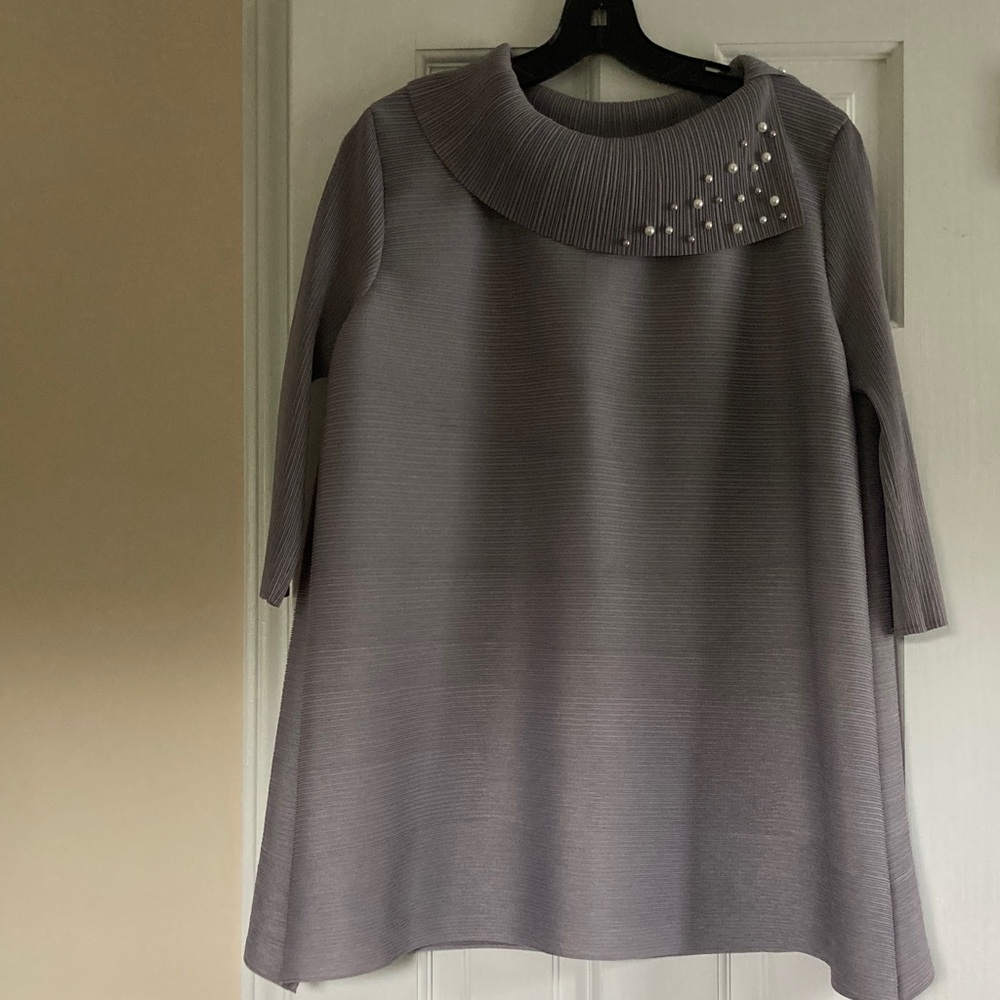 Women’s Gray Pleated Blouse with Pearl Accents